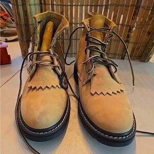 Ariat woman’s  Tan Lace-Up Boots